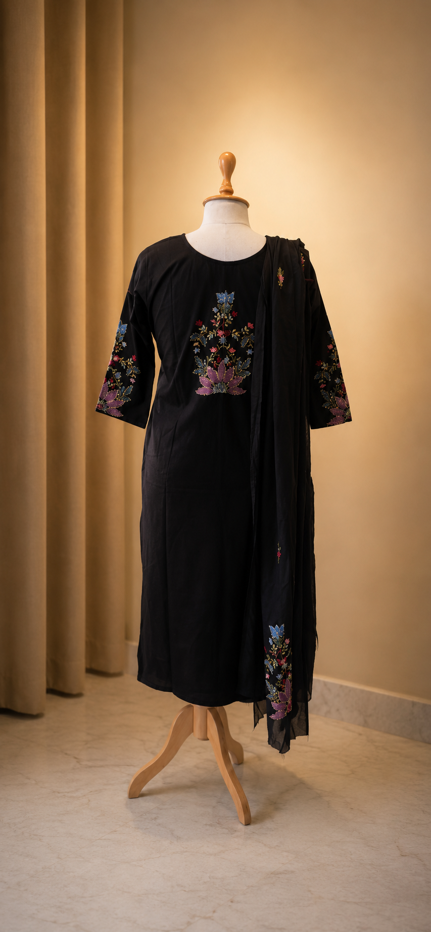 MUZNA Black Hand-Painted Kurta Set