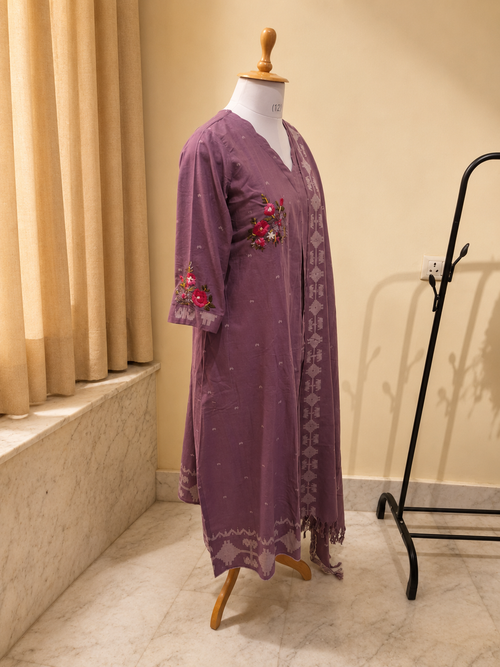 Lilac Scallop Neck Handloom Cotton Hand Embroidered Jamdani Kurta Set