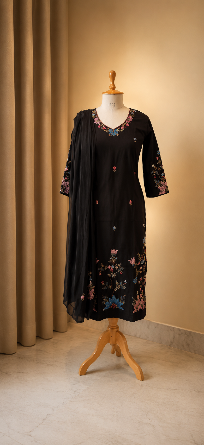 MUZNA Black Hand-Painted Kurta Set